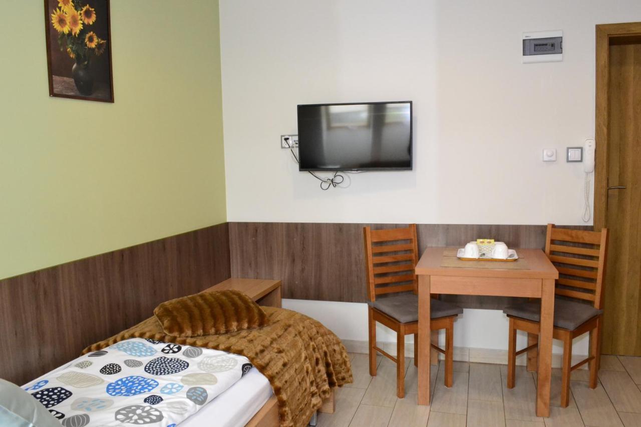 Comfort-24 Plus Słupca Kültér fotó