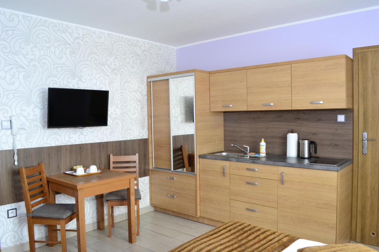 Comfort-24 Plus Słupca Kültér fotó