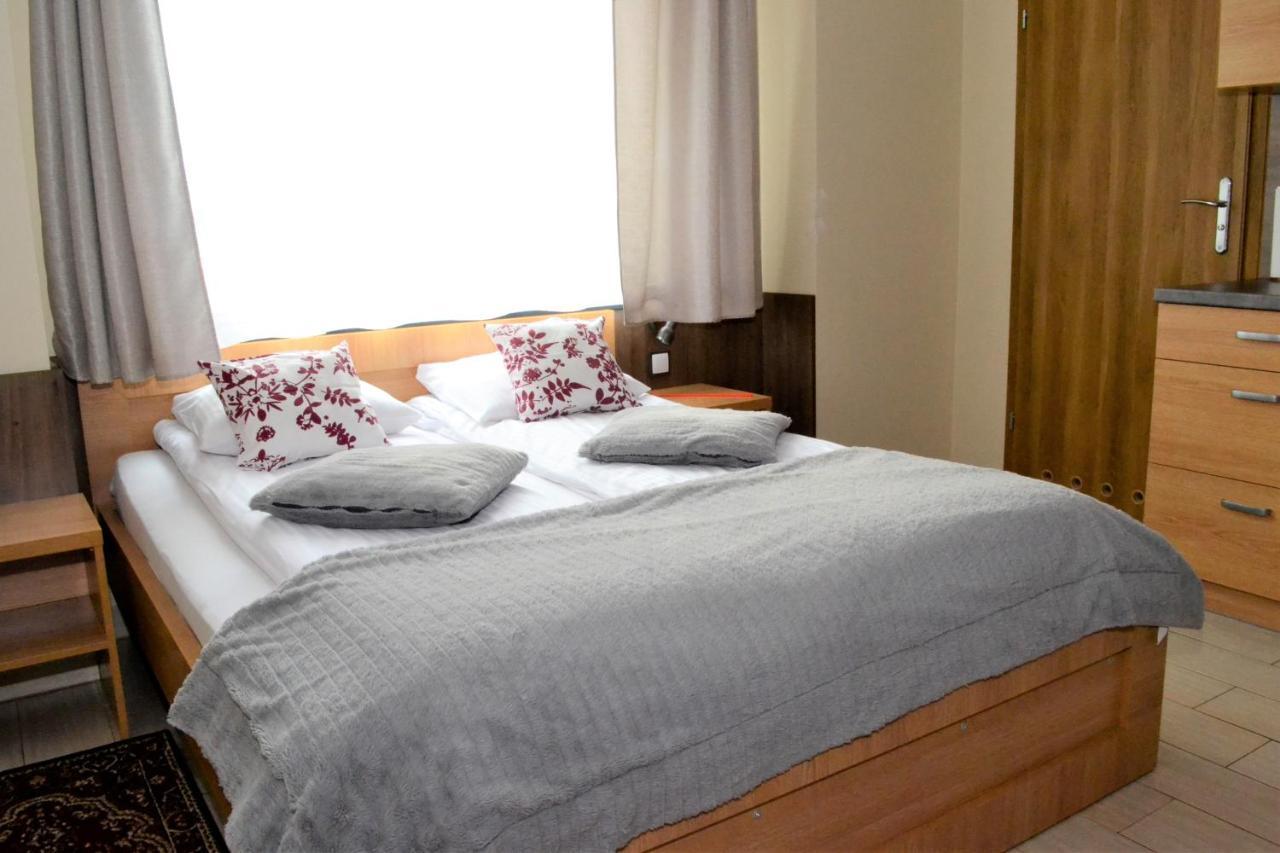 Comfort-24 Plus Słupca Kültér fotó