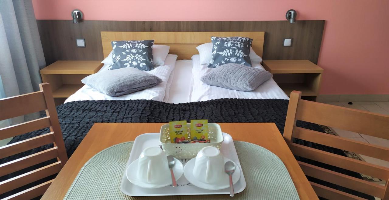 Comfort-24 Plus Słupca Kültér fotó